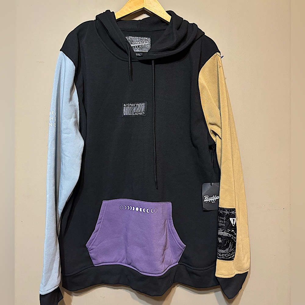 BROOKLYN CLOTH NWT Colour Block Altered Senses Hoodie, Kangaroo Pocket